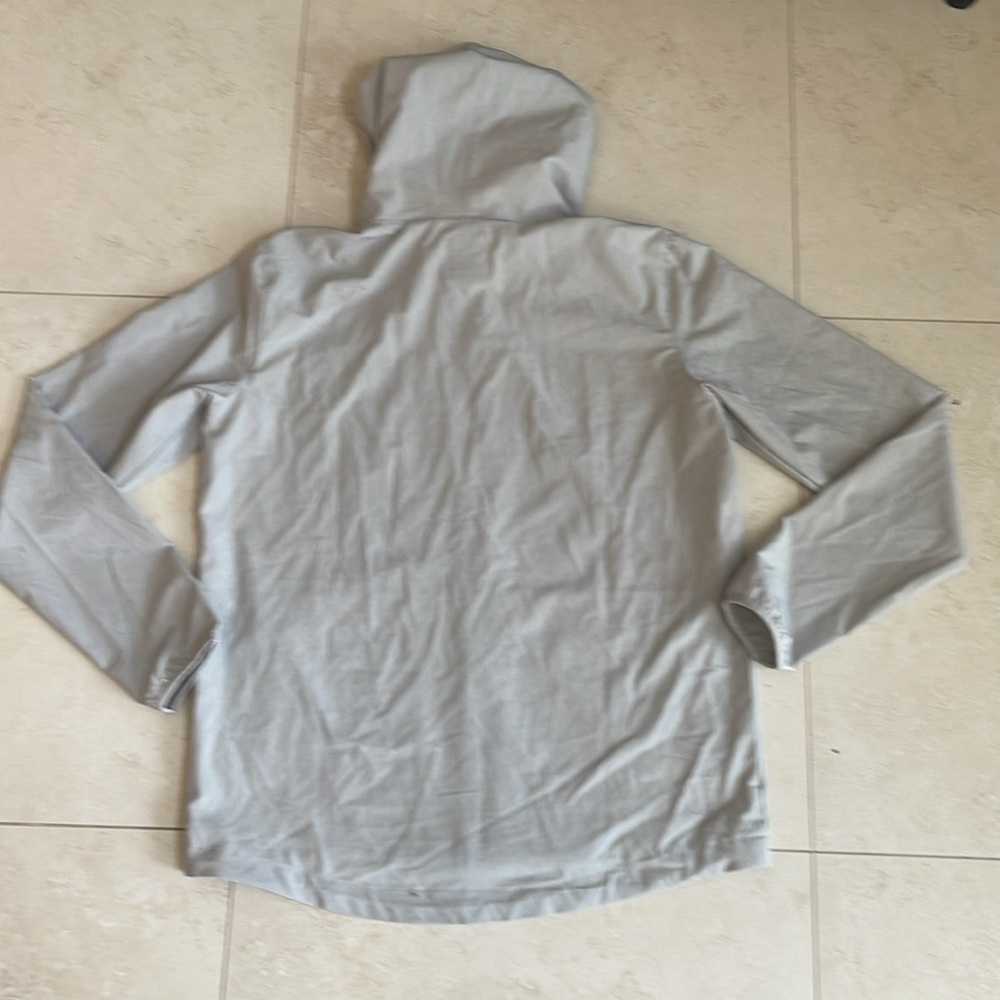 Vuori Outdoor Trainer Shell Womens Athletic Jacket - Platinum Linen Gray (S) - Picture 9 of 9